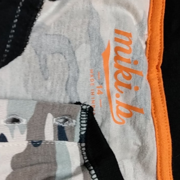 Shirt - Picture 2 of 4